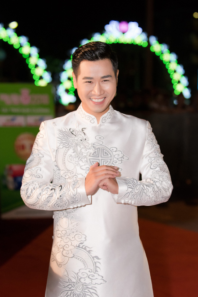 Sau 20 năm đăng quang, Hoa hậu Ngọc Kh&aacute;nh vẫn khiến đ&agrave;n em &ldquo;lu mờ&rdquo; tr&ecirc;n thảm đỏ - Ảnh 22.