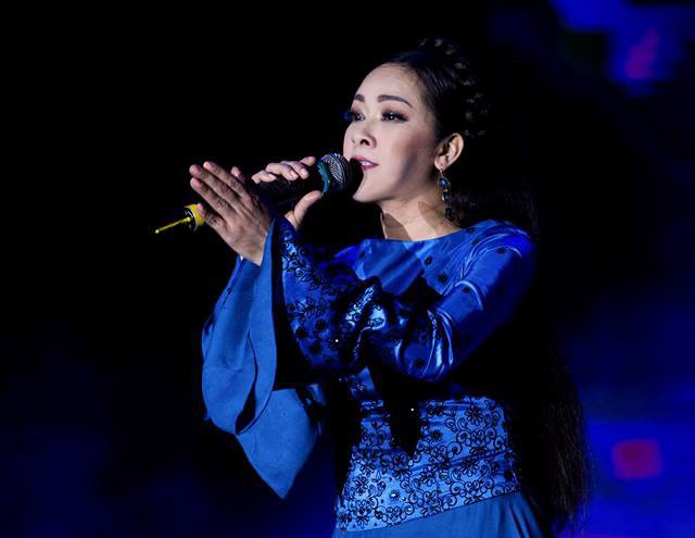 Ca sĩ Như Quỳnh lần đầu lên tiếng về sự cố mất giọng trên truyền hình - Ảnh 4. Ca sĩ Như Quỳnh lần đầu lên tiếng về sự cố mất giọng trên truyền hình - Ảnh 4.