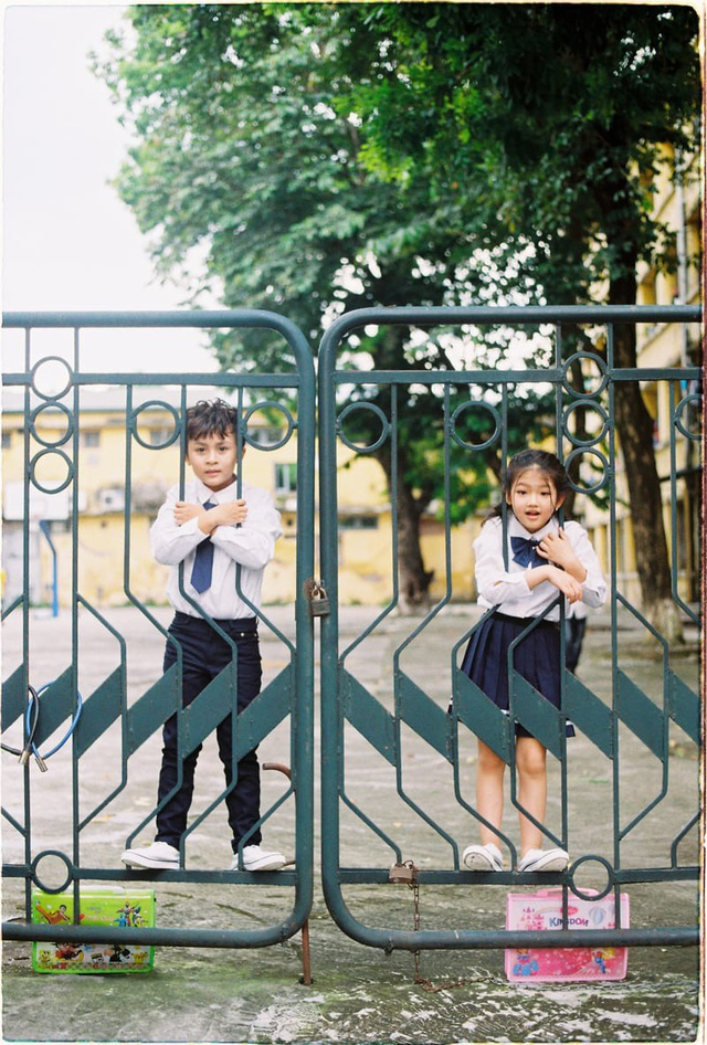 Bộ ảnh l&atilde;ng mạn đưa ta trở về thời học sinh để nhớ, để thương - Ảnh 10.