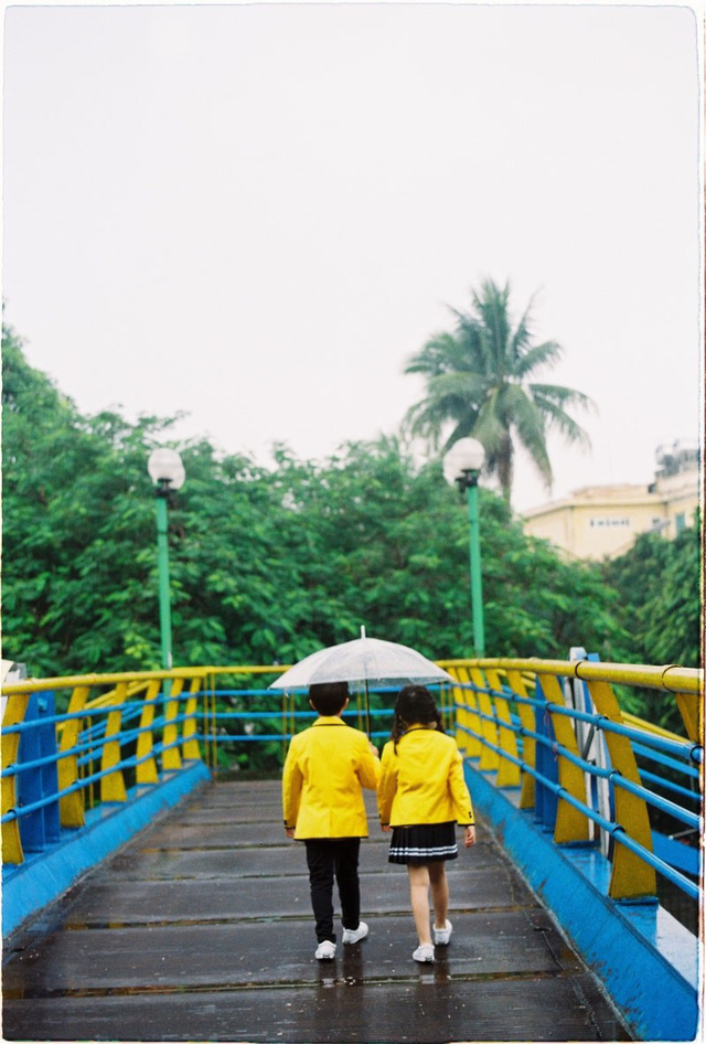 Bộ ảnh l&atilde;ng mạn đưa ta trở về thời học sinh để nhớ, để thương - Ảnh 14.