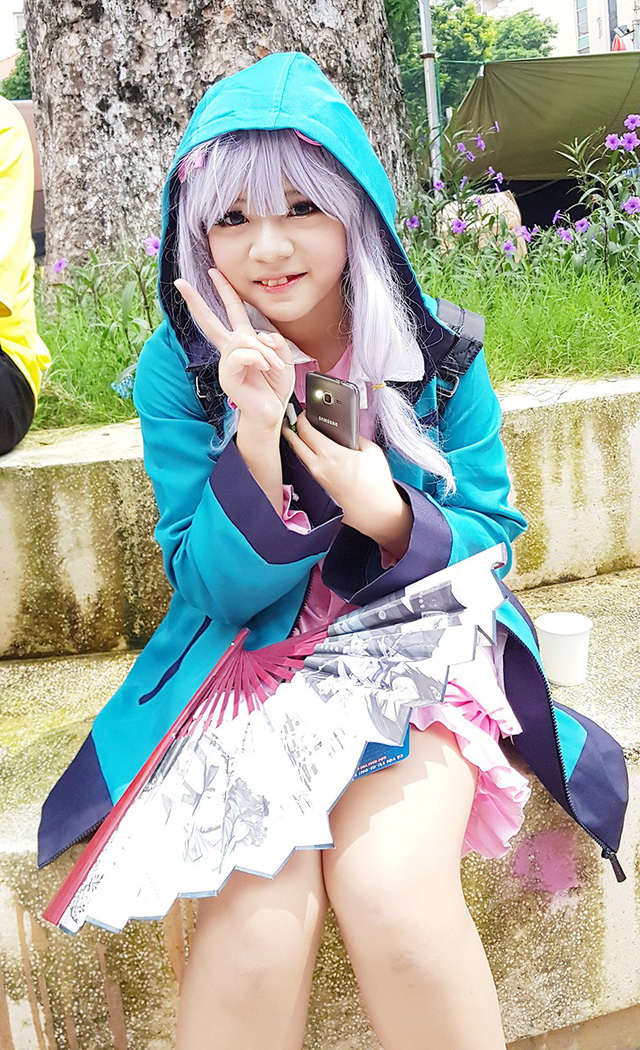 Cosplay H&agrave; th&agrave;nh khoe khả năng chịu n&oacute;ng đ&aacute;ng nể - Ảnh 8.