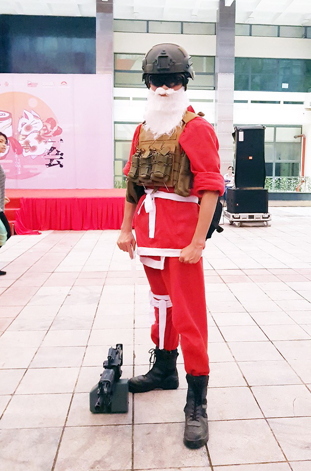 Cosplay H&agrave; th&agrave;nh khoe khả năng chịu n&oacute;ng đ&aacute;ng nể - Ảnh 20.