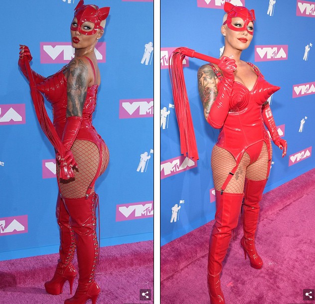 Những sao bị chê mặc xấu trên thảm đỏ VMA - Ảnh 14. Những sao bị chê mặc xấu trên thảm đỏ VMA - Ảnh 14.