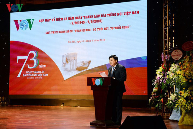 Hình ảnh buổi ra mắt sách “Phan Quang - 90 tuổi đời, 70 tuổi nghề” - Ảnh 8. Hình ảnh buổi ra mắt sách “Phan Quang - 90 tuổi đời, 70 tuổi nghề” - Ảnh 8.