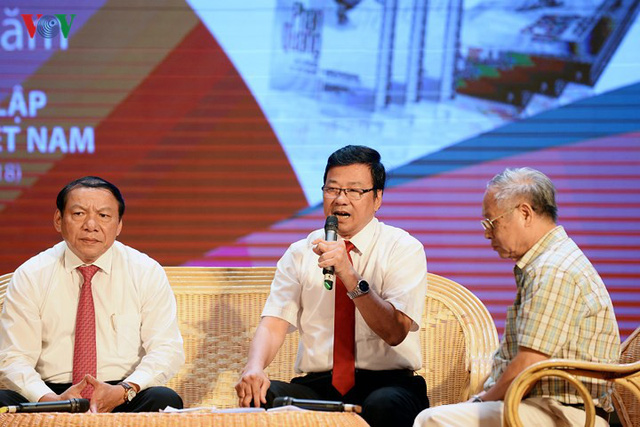 Hình ảnh buổi ra mắt sách “Phan Quang - 90 tuổi đời, 70 tuổi nghề” - Ảnh 24. Hình ảnh buổi ra mắt sách “Phan Quang - 90 tuổi đời, 70 tuổi nghề” - Ảnh 24.