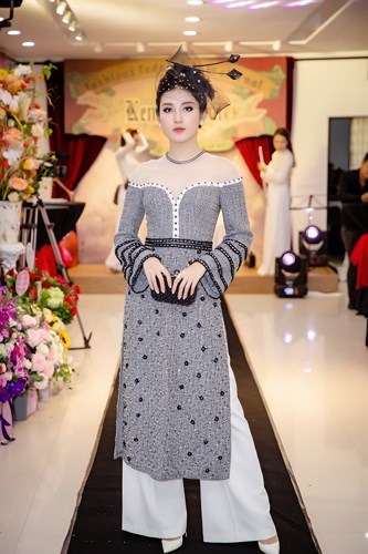 Nhã Phương xinh đẹp trong ngày cưới; Huyền My diện trang phục cổ trang - Ảnh 4. Nhã Phương xinh đẹp trong ngày cưới; Huyền My diện trang phục cổ trang - Ảnh 4.