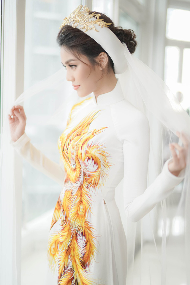 Nhã Phương xinh đẹp trong ngày cưới; Huyền My diện trang phục cổ trang - Ảnh 6. Nhã Phương xinh đẹp trong ngày cưới; Huyền My diện trang phục cổ trang - Ảnh 6.