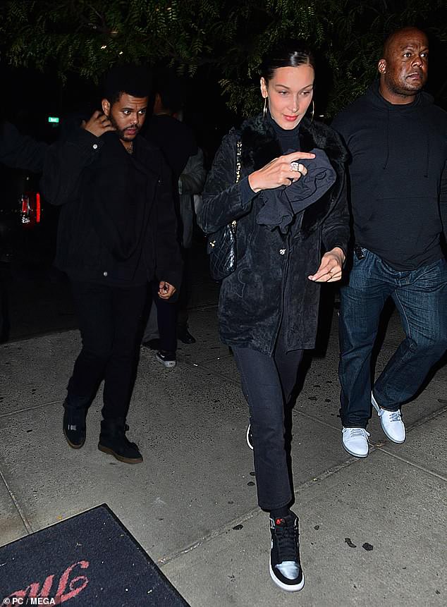 Bella Hadid hạnh phúc bên bạn trai - Ảnh 6. Bella Hadid hạnh phúc bên bạn trai - Ảnh 6.