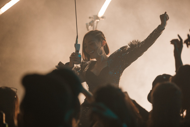 Tóc Tiên trải lòng trong MV mới cổ vũ lối sống của giới trẻ - Ảnh 2. Tóc Tiên trải lòng trong MV mới cổ vũ lối sống của giới trẻ - Ảnh 2.