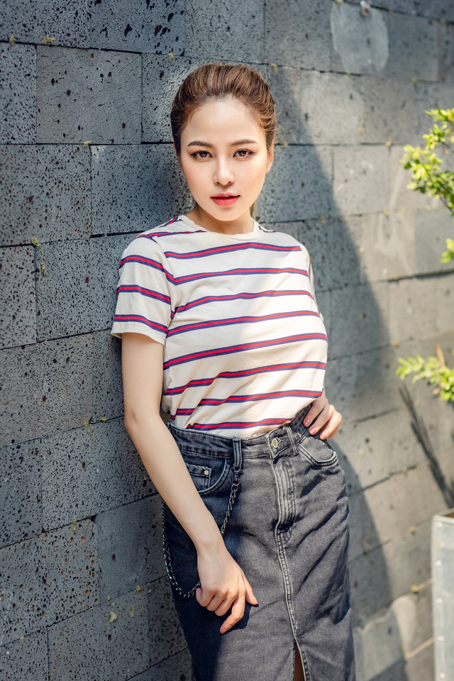 Bất ngờ với h&igrave;nh ảnh s&agrave;nh điệu của hot girl World Cup Tr&acirc;m Anh - Ảnh 2.