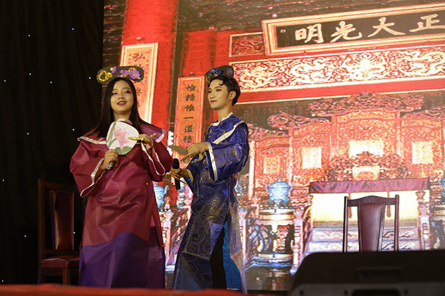 Sinh viên Luật “cosplay Diên hi công lược” đón khóa mới - Ảnh 4. Sinh viên Luật “cosplay Diên hi công lược” đón khóa mới - Ảnh 4.