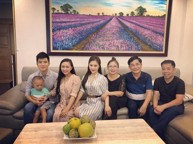 Cận cảnh biệt thự độc lạ và cuộc sống giàu sang của loạt sao Việt - Ảnh 12.