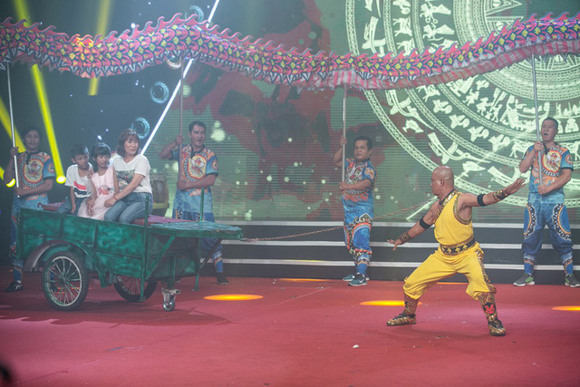 Nghệ sĩ xiếc đường phố Minh Nhật trở th&agrave;nh Qu&aacute;n qu&acirc;n &ldquo;Kỳ t&agrave;i lộ diện 2018&rdquo; - Ảnh 6.