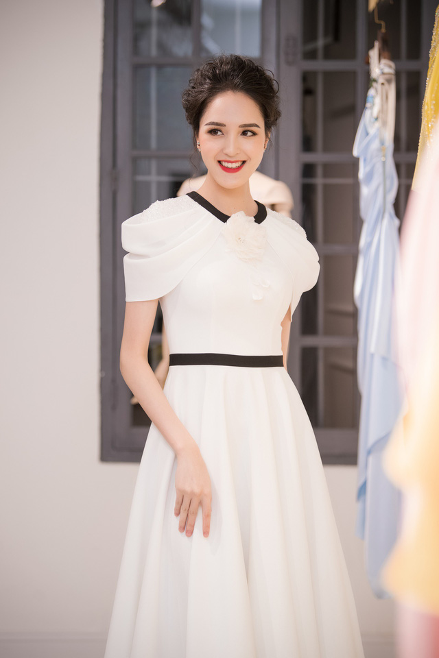 Hoa hậu Mai Phương, Thuỳ Lâm bất ngờ tái xuất bên dàn mỹ nhân các thế hệ - Ảnh 18. Hoa hậu Mai Phương, Thuỳ Lâm bất ngờ tái xuất bên dàn mỹ nhân các thế hệ - Ảnh 18.