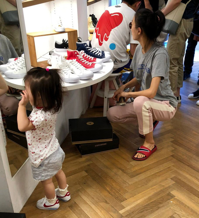 Hai người phụ nữ quan trọng nhất trong cuộc đời Trần Quán Hy - Ảnh 30. Hai người phụ nữ quan trọng nhất trong cuộc đời Trần Quán Hy - Ảnh 30.