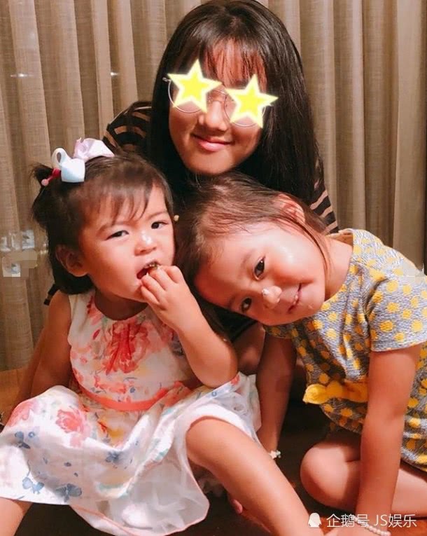 Giả Tịnh Văn đón sinh nhật lần thứ 44 bên chồng trẻ và ba con gái - Ảnh 8. Giả Tịnh Văn đón sinh nhật lần thứ 44 bên chồng trẻ và ba con gái - Ảnh 8.