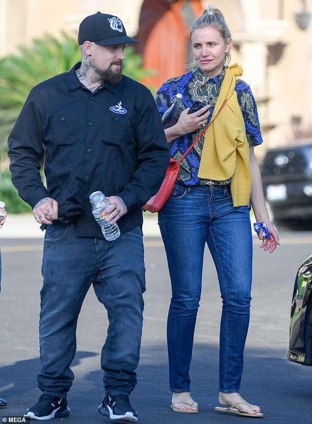 Hình ảnh hiếm hoi của Cameron Diaz bên “ông xã” kém 7 tuổi - Ảnh 2. Hình ảnh hiếm hoi của Cameron Diaz bên “ông xã” kém 7 tuổi - Ảnh 2.