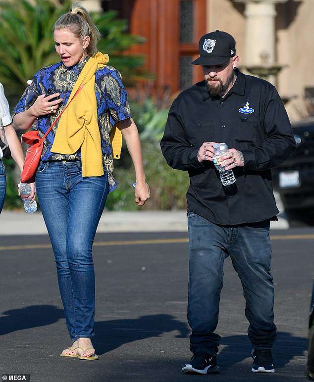 Hình ảnh hiếm hoi của Cameron Diaz bên “ông xã” kém 7 tuổi - Ảnh 4. Hình ảnh hiếm hoi của Cameron Diaz bên “ông xã” kém 7 tuổi - Ảnh 4.