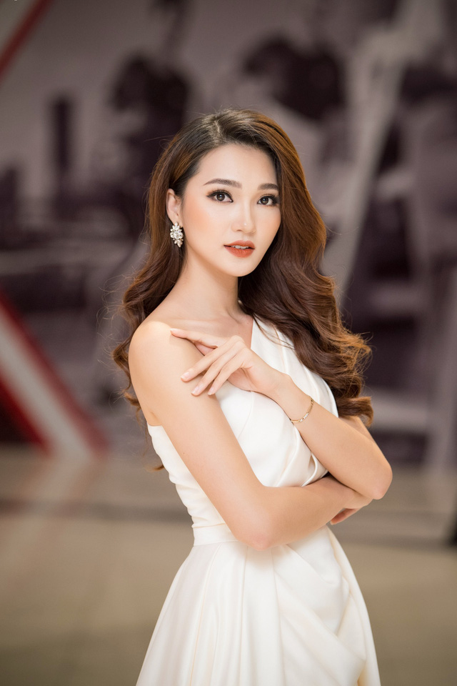 Tại sao BTV Ngọc Trinh thân thiết Hồ Ngọc Hà dù từng là antifan? - Ảnh 10. Tại sao BTV Ngọc Trinh thân thiết Hồ Ngọc Hà dù từng là antifan? - Ảnh 10.