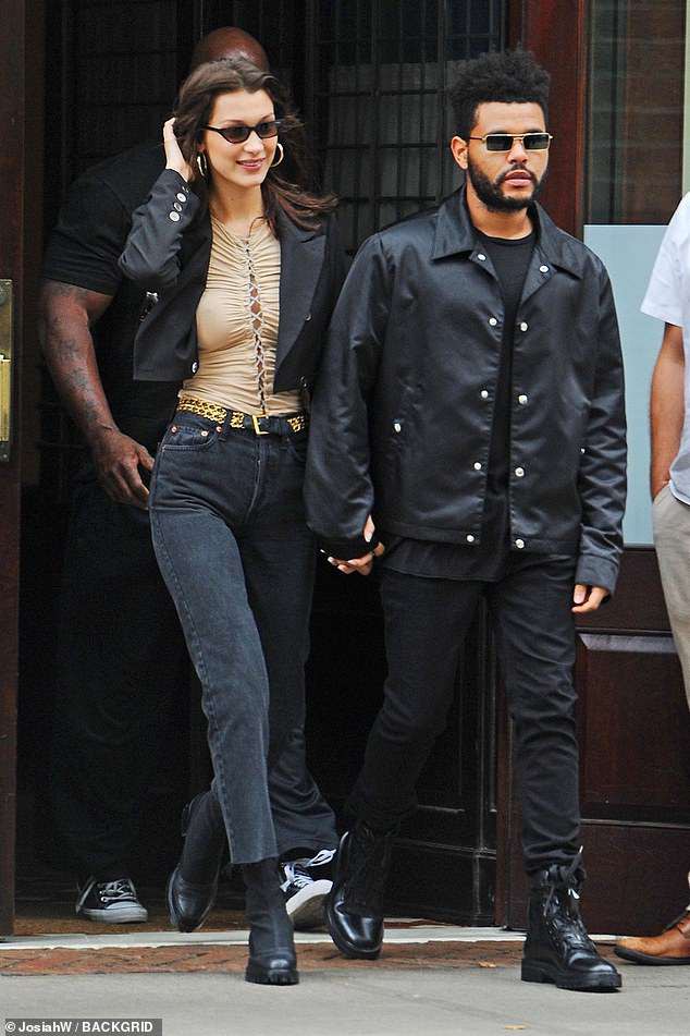Bella Hadid đón tuổi mới bên bạn trai - Ảnh 4. Bella Hadid đón tuổi mới bên bạn trai - Ảnh 4.