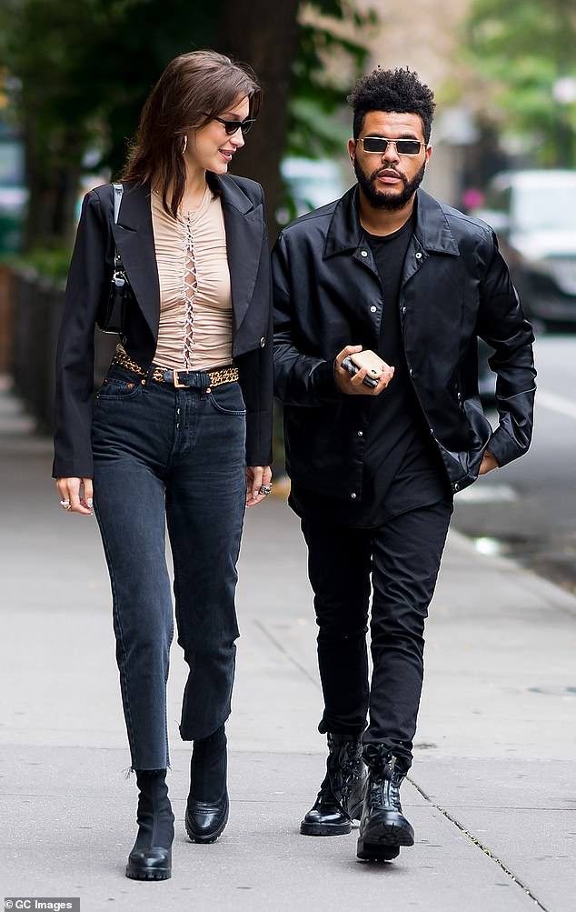 Bella Hadid đón tuổi mới bên bạn trai - Ảnh 12. Bella Hadid đón tuổi mới bên bạn trai - Ảnh 12.