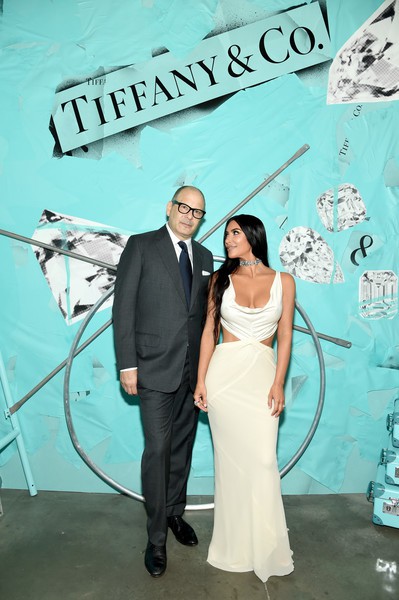 Kim Kardashian diện váy táo bạo - Ảnh 6. Kim Kardashian diện váy táo bạo - Ảnh 6.