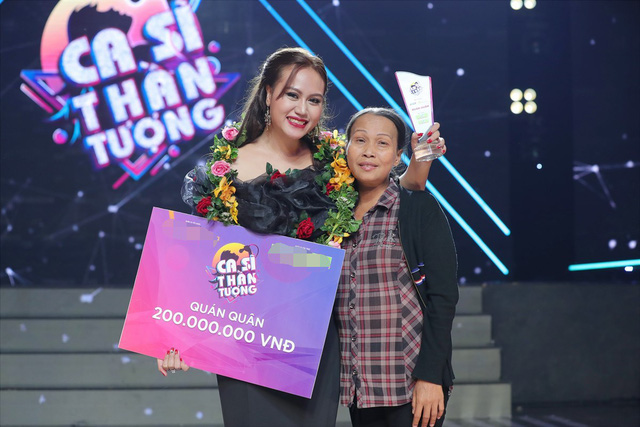 Hà Hồ làm điều bất ngờ khiến “bản sao” oà khóc khi đăng quang Ca sĩ thần tượng - Ảnh 28. Hà Hồ làm điều bất ngờ khiến “bản sao” oà khóc khi đăng quang Ca sĩ thần tượng - Ảnh 28.