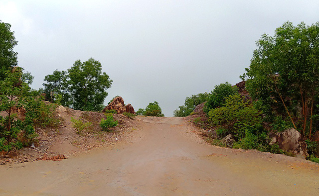 An Giang: Hố khai thác đá thành điểm check-in hút bạn trẻ - Ảnh 4. An Giang: Hố khai thác đá thành điểm check-in hút bạn trẻ - Ảnh 4.