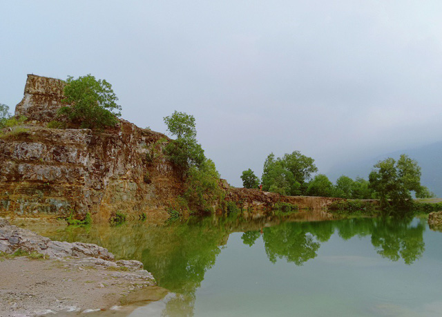 An Giang: Hố khai thác đá thành điểm check-in hút bạn trẻ - Ảnh 10. An Giang: Hố khai thác đá thành điểm check-in hút bạn trẻ - Ảnh 10.