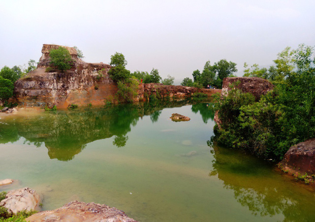 An Giang: Hố khai thác đá thành điểm check-in hút bạn trẻ - Ảnh 14. An Giang: Hố khai thác đá thành điểm check-in hút bạn trẻ - Ảnh 14.