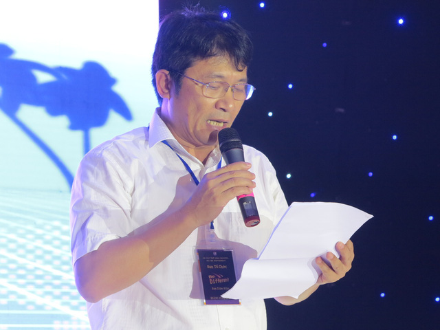 Hàng ngàn bạn trẻ thành Vinh hào hứng tham gia lễ hội tiếng Anh “Be Different” - Ảnh 6.
