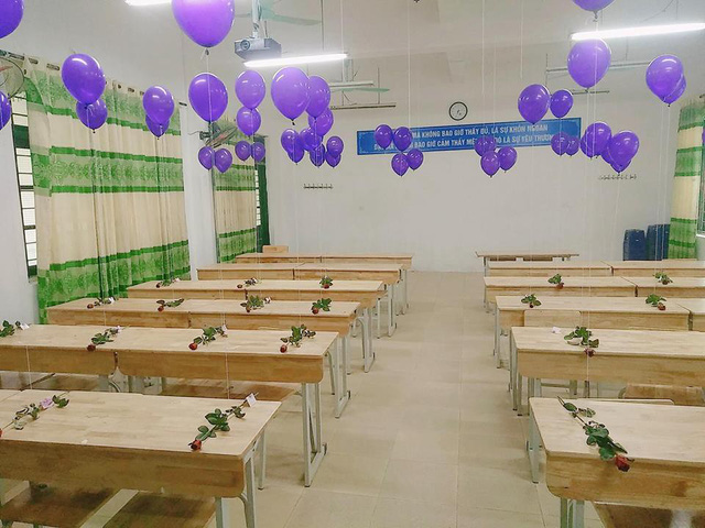 Học sinh Hải Phòng tặng dép tổ ong làm quà 20/10 cho các bạn nữ - Ảnh 6. Học sinh Hải Phòng tặng dép tổ ong làm quà 20/10 cho các bạn nữ - Ảnh 6.