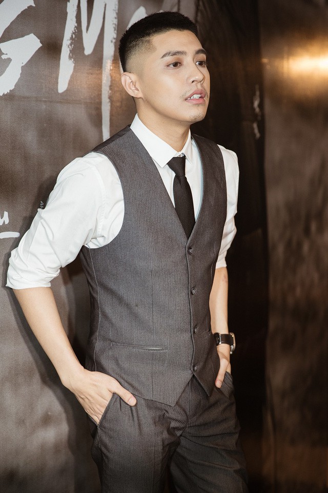 Tai nạn si&ecirc;u xe tiền tỷ, va chạm kinh ho&agrave;ng li&ecirc;n tục đến với sao Việt - Ảnh 24.