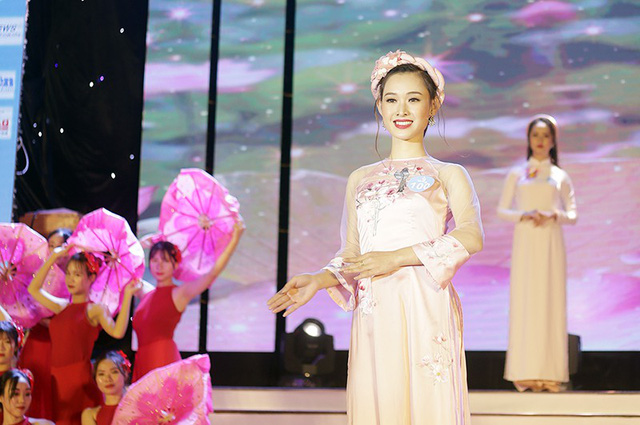 Lộ diện cặp đ&ocirc;i đăng quang T&agrave;i sắc Phương Đ&ocirc;ng 2018 - Ảnh 16.