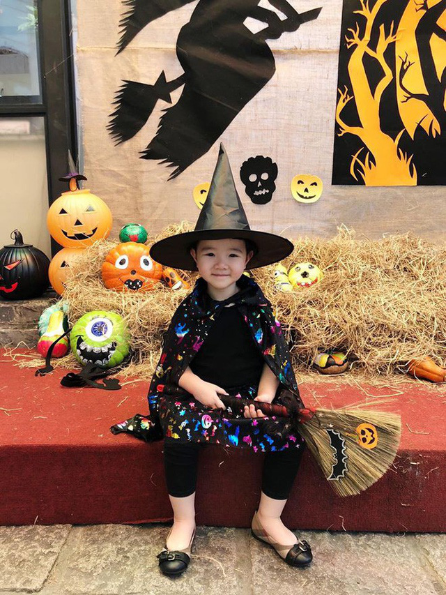 Sao Việt cùng các nhóc tì nhà sao hóa trang Halloween - Ảnh 14.