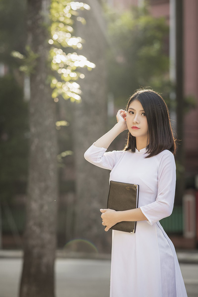 Nữ sinh Ninh Bình sở hữu nét đẹp sắc sảo hút hồn - Ảnh 2. Nữ sinh Ninh Bình sở hữu nét đẹp sắc sảo hút hồn - Ảnh 2.