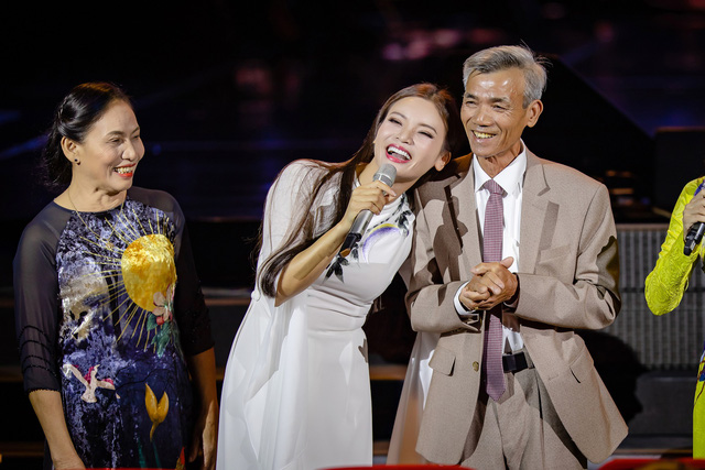 Phạm Phương Thảo bị Trọng Tấn &ldquo;tố&rdquo; kh&oacute; t&iacute;nh, c&oacute; qu&aacute; nhiều b&iacute; ẩn - Ảnh 22.