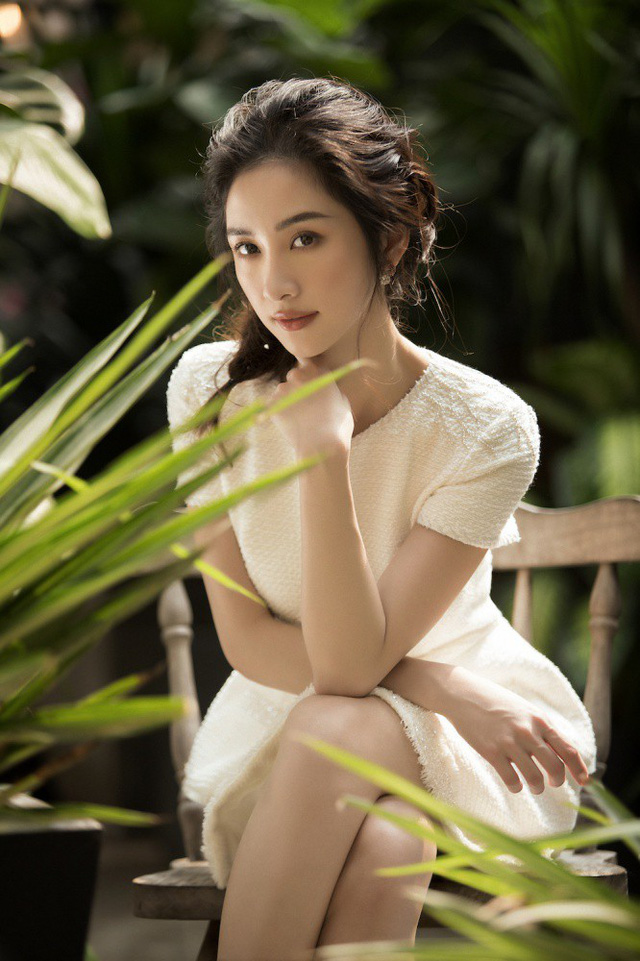 Jun Vũ ngày càng tự tin khoe vòng một phổng phao sau “dao kéo” - Ảnh 28.