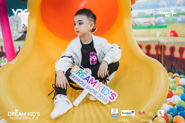DreamKid’s Fashion Show 2018 - Ngày hội của những mẫu nhí xứ Nghệ - Ảnh 4. DreamKid’s Fashion Show 2018 - Ngày hội của những mẫu nhí xứ Nghệ - Ảnh 4.