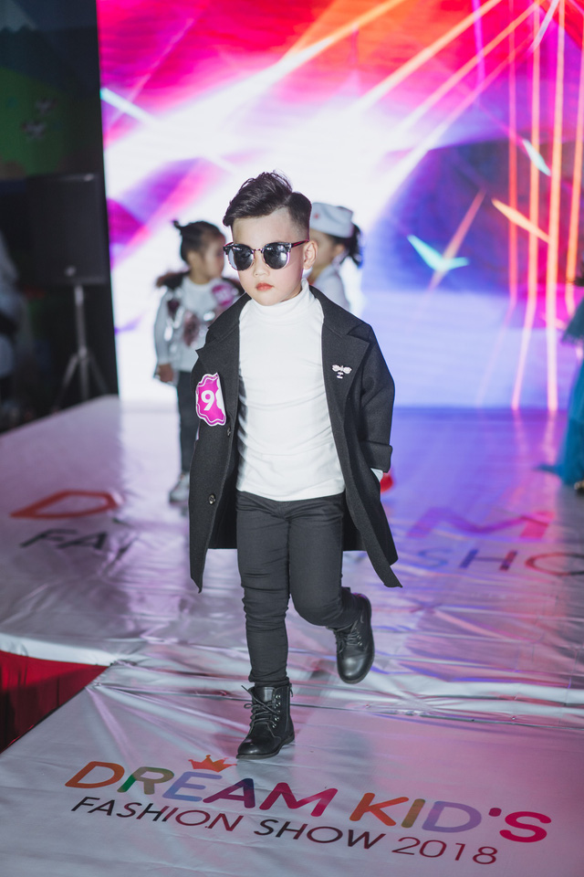 DreamKid’s Fashion Show 2018 - Ngày hội của những mẫu nhí xứ Nghệ - Ảnh 10. DreamKid’s Fashion Show 2018 - Ngày hội của những mẫu nhí xứ Nghệ - Ảnh 10.