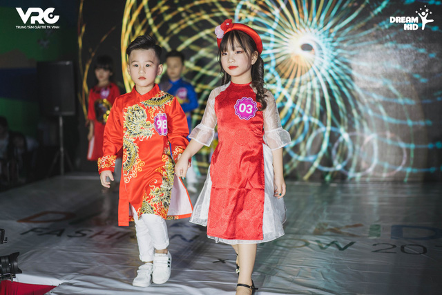 DreamKid’s Fashion Show 2018 - Ngày hội của những mẫu nhí xứ Nghệ - Ảnh 14. DreamKid’s Fashion Show 2018 - Ngày hội của những mẫu nhí xứ Nghệ - Ảnh 14.