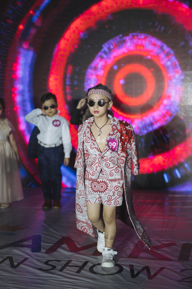 DreamKid’s Fashion Show 2018 - Ngày hội của những mẫu nhí xứ Nghệ - Ảnh 18. DreamKid’s Fashion Show 2018 - Ngày hội của những mẫu nhí xứ Nghệ - Ảnh 18.