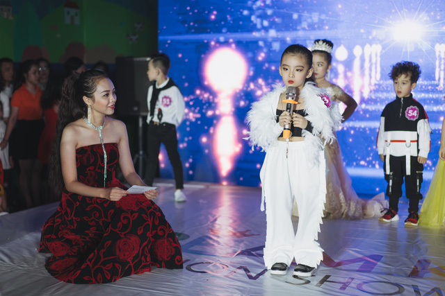 DreamKid’s Fashion Show 2018 - Ngày hội của những mẫu nhí xứ Nghệ - Ảnh 22. DreamKid’s Fashion Show 2018 - Ngày hội của những mẫu nhí xứ Nghệ - Ảnh 22.