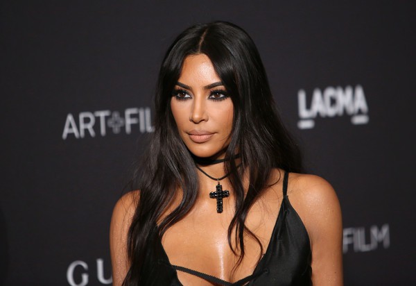 Quang cảnh đám cháy áp sát nhà Kim Kardashian - Ảnh 14. Quang cảnh đám cháy áp sát nhà Kim Kardashian - Ảnh 14.
