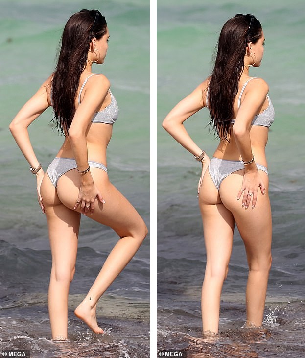 Đường cong hấp dẫn của nữ ca sĩ 19 tuổi - Ảnh 16.