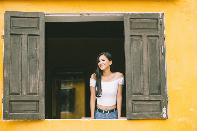 Trần Tiểu Vy diện trang phục si&ecirc;u m&aacute;t mẻ trong clip giới thiệu về xứ Quảng - Ảnh 16.