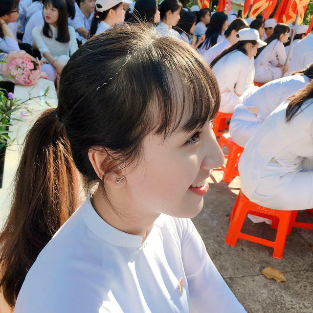 Nữ sinh B&igrave;nh Phước sở hữu g&oacute;c nghi&ecirc;ng thần th&aacute;nh - Ảnh 6.