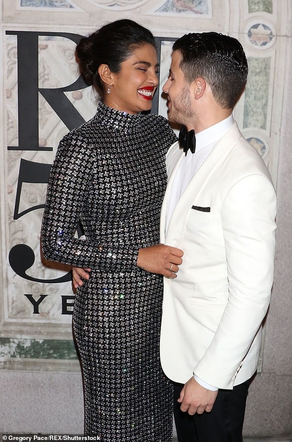 Đ&aacute;m cưới trong mơ của hoa hậu thế giới v&agrave; chồng k&eacute;m 10 tuổi - Ảnh 46.