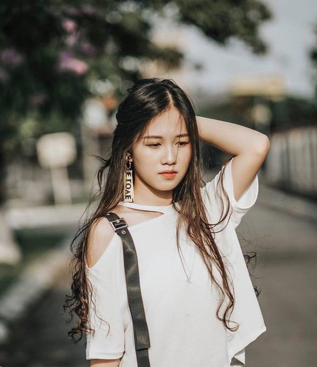 Nữ sinh Nam Định sở hữu nụ cười răng khểnh rất đáng yêu - Ảnh 20. Nữ sinh Nam Định sở hữu nụ cười răng khểnh rất đáng yêu - Ảnh 20.