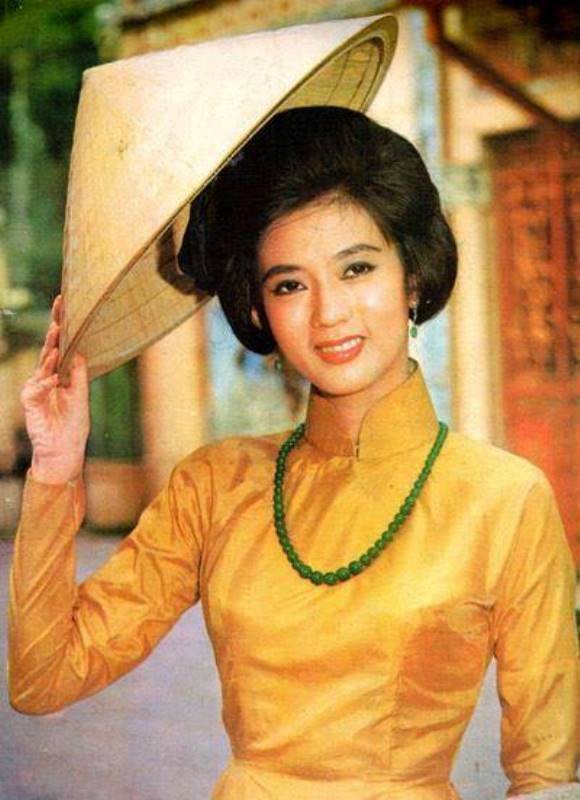 Công bố những thước phim quý giá về cuộc đời cố NSƯT Thanh Nga - Ảnh 2. Công bố những thước phim quý giá về cuộc đời cố NSƯT Thanh Nga - Ảnh 2.